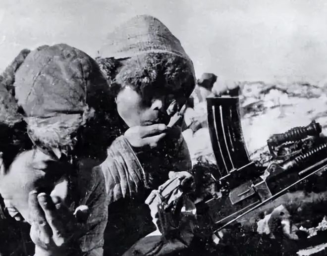 斯大林震撼下令：36 个师装备援华开元棋牌app长津湖捷报传至苏联(图3)